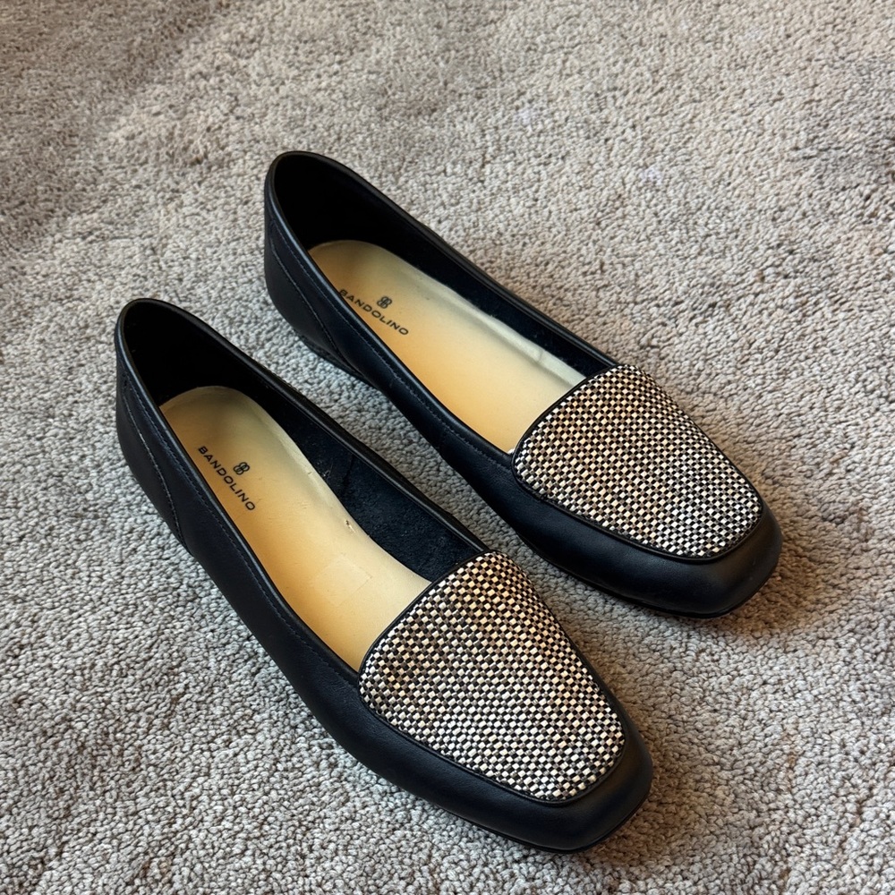 Bandolino Liberty Black Cap Toe Flats Textured Detail SIZE 9M